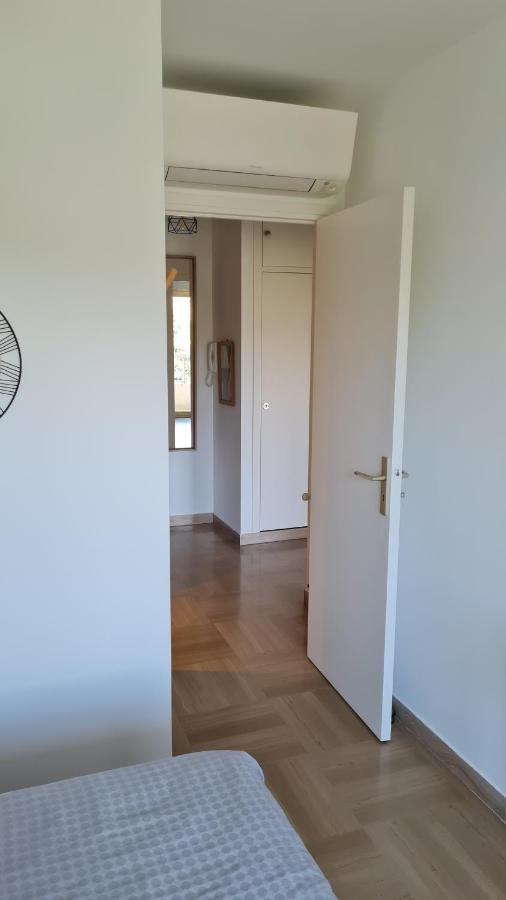 2P Entierement Climatise I Bien Insonorise I Wifi I A 300 M De La Mer I Restaurants Commerces Et Transports A 5Mn A Pied I Ideal 2 Personnes I Possibilite 4 Avec Canape Lit De Qualite I Tres Belle Douche 滨海卡涅 外观 照片