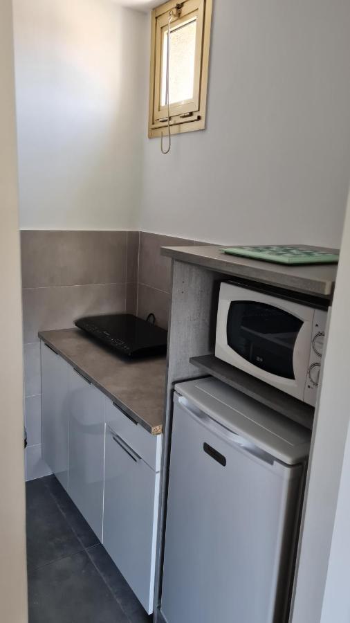 2P Entierement Climatise I Bien Insonorise I Wifi I A 300 M De La Mer I Restaurants Commerces Et Transports A 5Mn A Pied I Ideal 2 Personnes I Possibilite 4 Avec Canape Lit De Qualite I Tres Belle Douche 滨海卡涅 外观 照片